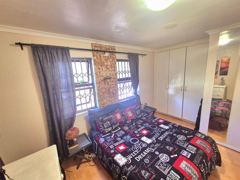 2 Bedroom Property for Sale in Durbanville Western Cape
